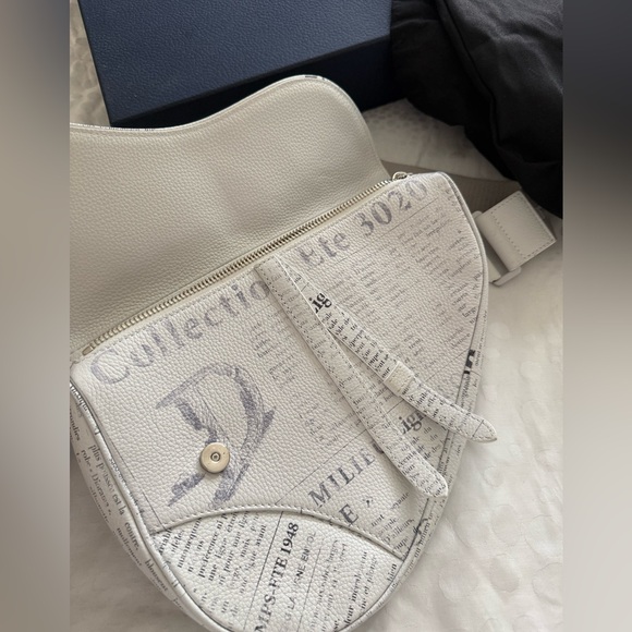 CHRISTIAN DIOR
Daniel Arsham Saddle Printed Leather crossbody bag - Picture 10 of 13